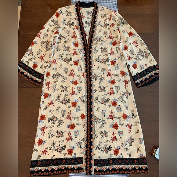 Chelsea & Violet Kimono Duster Asian Floral Boho Chic Lightweight Size Large - Picture 2 of 9